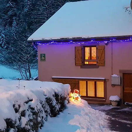 Дом отдыха Familial Avec Piscine, Ideal Pour Randonnees Et Peche, Proche Gerardmer Et Cretes Vosgiennes - Fr-1-589-238 *